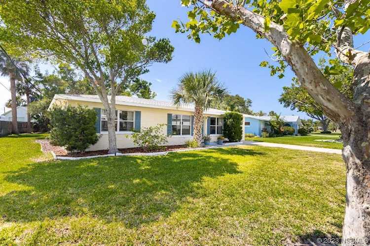435 Desoto Dr New Smyrna Beach, FL 32169