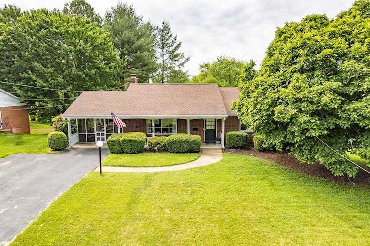 6012 Rhonda Rd Lynchburg, VA 24502