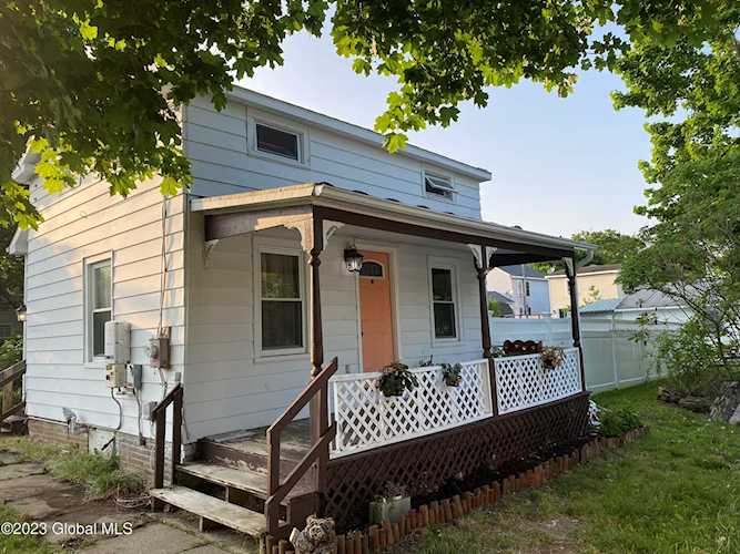 1 Jay St Victory Mills, NY 12884 | MLS 202317560 Photo 1