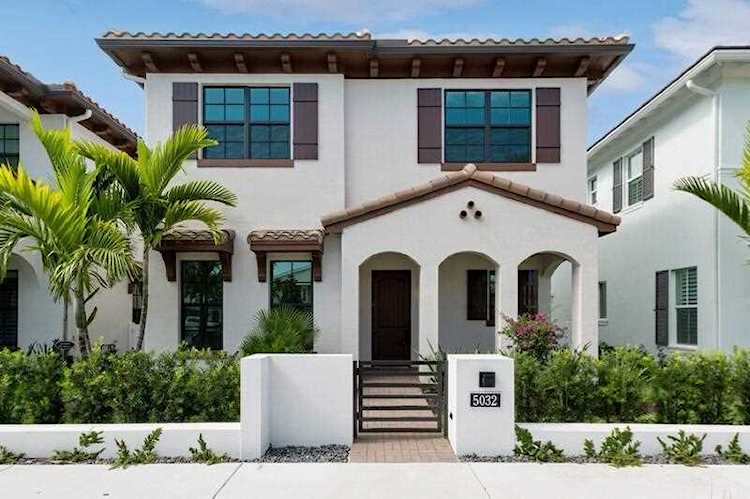 5032 N Grandiflora Road Palm Beach Gardens, FL 33418
