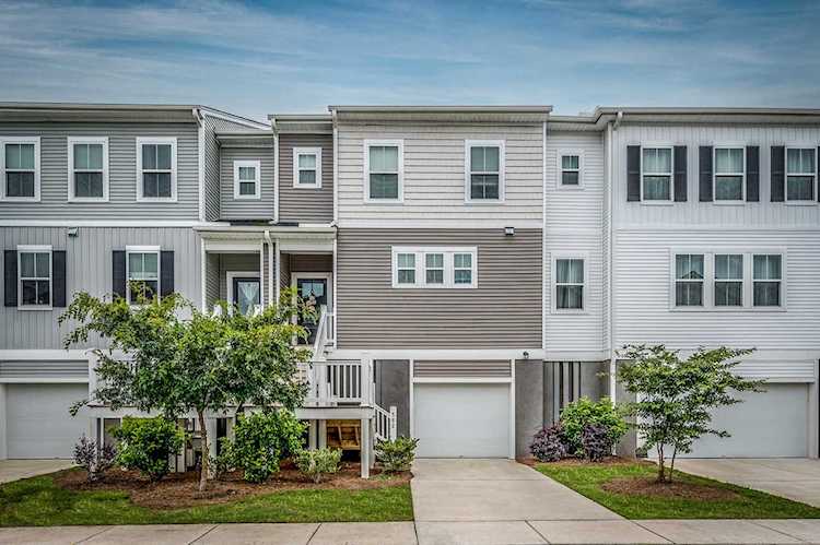 582 Mclernon Trace Johns Island, SC 29455