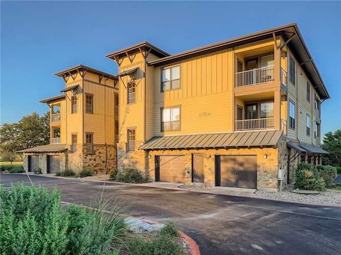 17800 Edgewood WAY #303 Jonestown, TX 78645