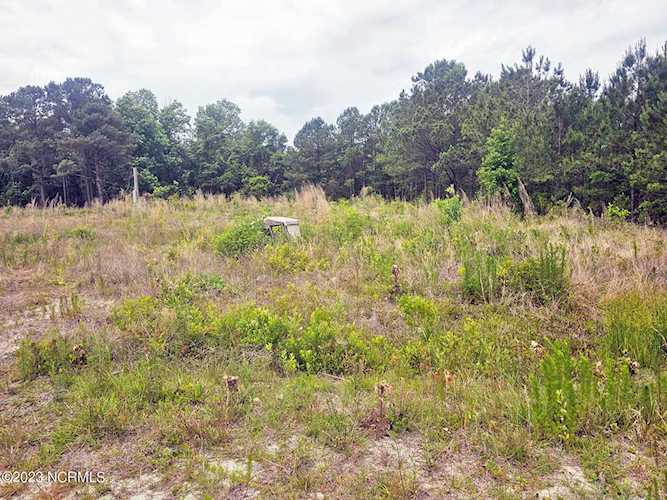 131 Merry Lane Holly Ridge, NC 28445