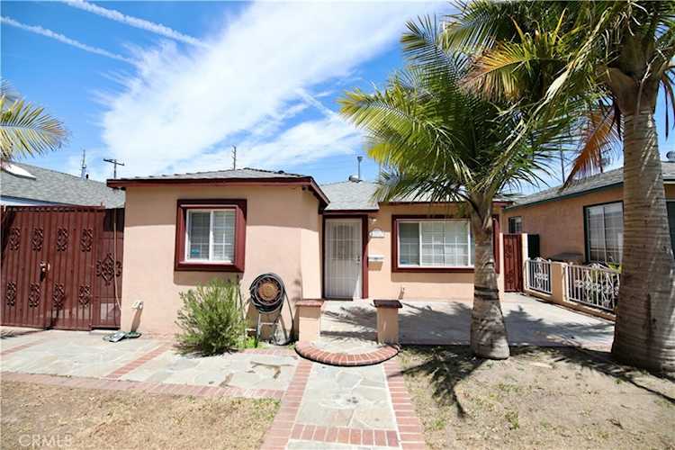 5834 Gardenia Ave Long Beach, CA 90805