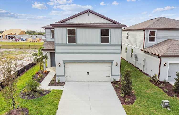 9921 Plum River Dr Parrish, FL 34219