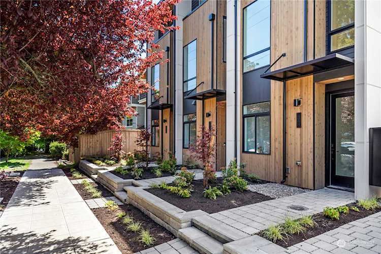 4109 A 42nd Ave SW Seattle, WA 98116