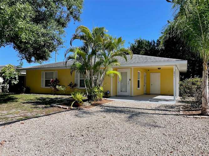 2941 Oak St Sarasota, FL 34237