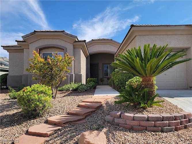 10533 Regal Stallion Ave Las Vegas, NV 89135