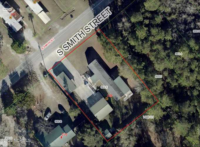 208 S Smith Street Holly Ridge, NC 28445