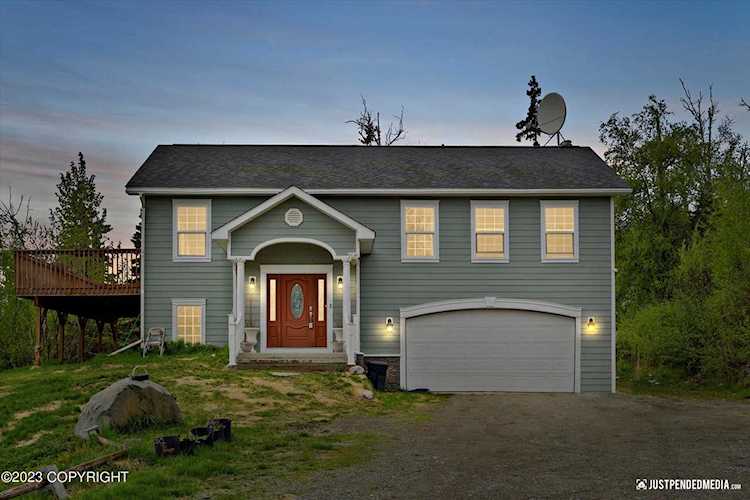 7518 S Alix Dr Wasilla, AK 99654