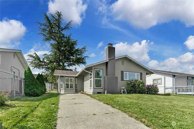 1318 E 62nd St Tacoma, WA 98404