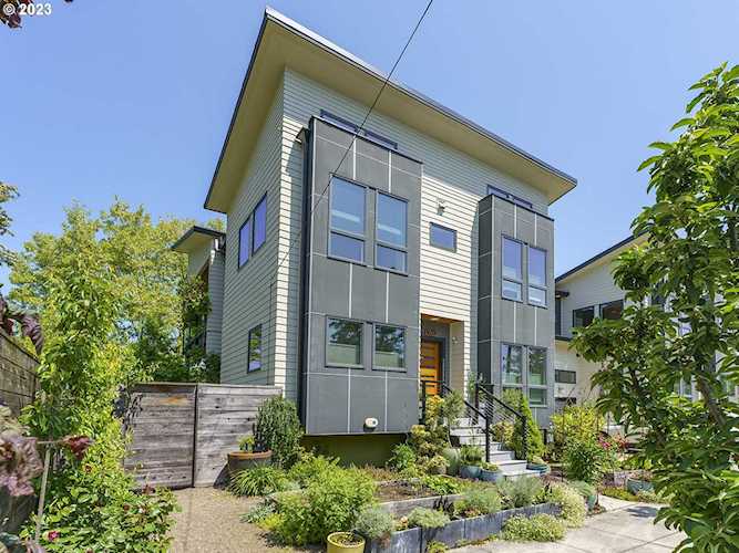 1633 NE Wygant ST Portland, OR 97211