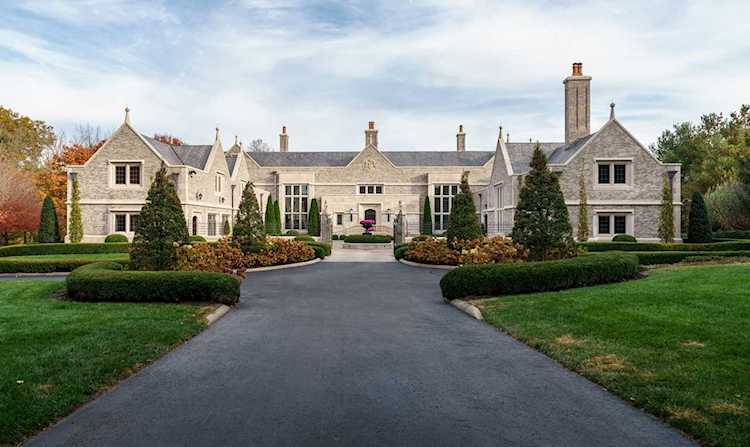 1202 Delong Place Lexington, KY 40515