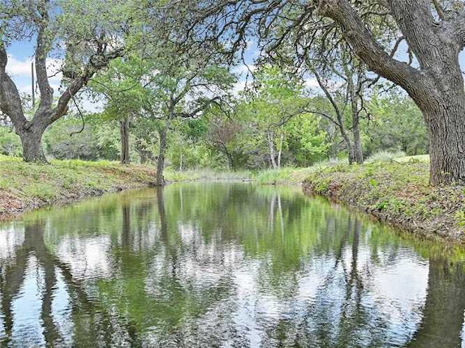 370 Brady PASS Dripping Springs, TX 78620