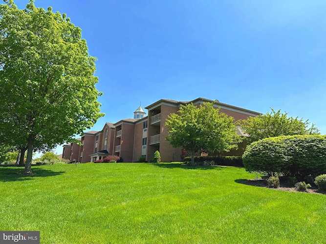 305 Village Heights Dr #328 State College, PA 16801 | home for sale | KBB Photo 1