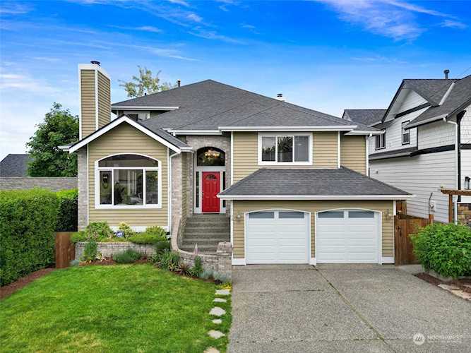 1100 N 31st St Renton, WA 98056