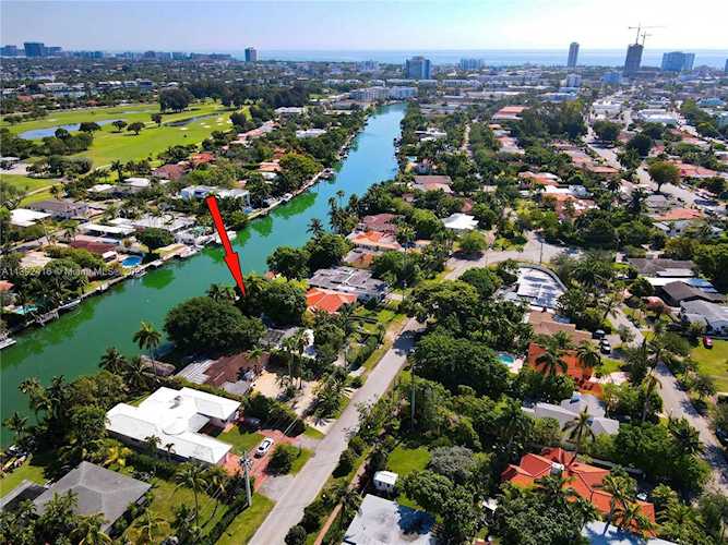 1541 Calais Dr Miami Beach, FL 33141