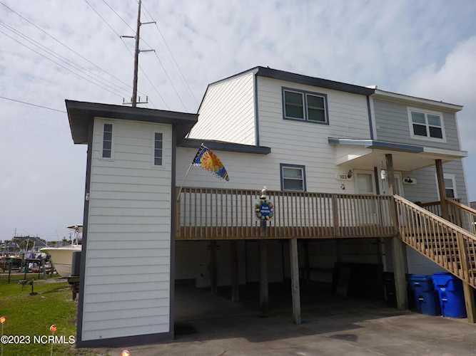 103 Pond Drive Atlantic Beach, NC 28512