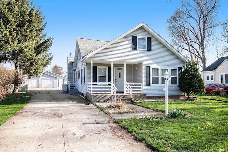 19549 N Paxson Drive South Bend, IN 46637