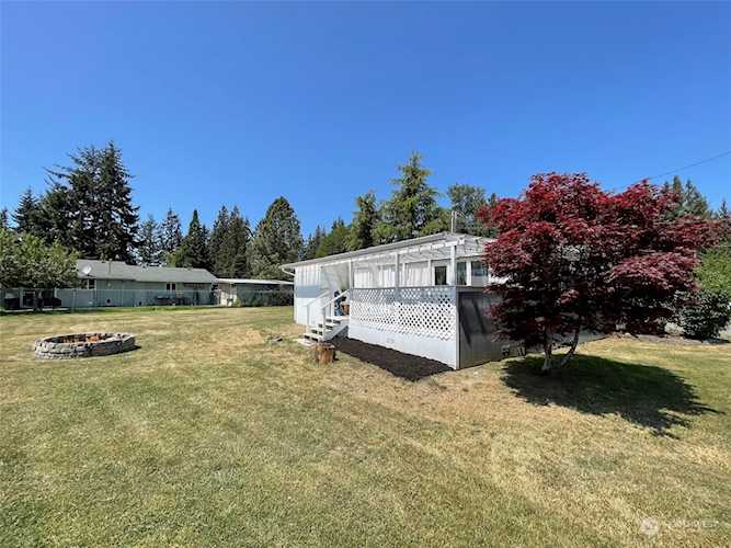 277 House Rd Sequim, WA 98382