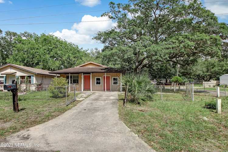 632 S 12th ST Fernandina Beach, FL 32034