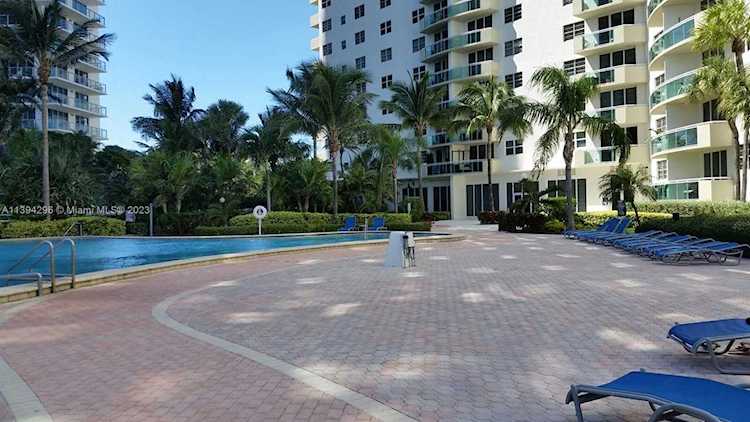 3001 S Ocean Dr #729 Hollywood, FL 33019