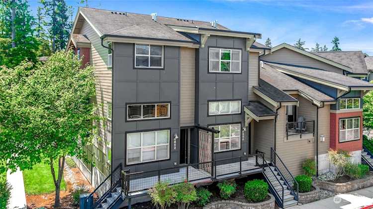 4864 Deerfield Place Mukilteo, WA 98275