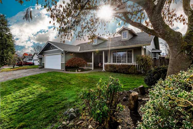 2979 Stellar Ct Grants Pass, OR 97527