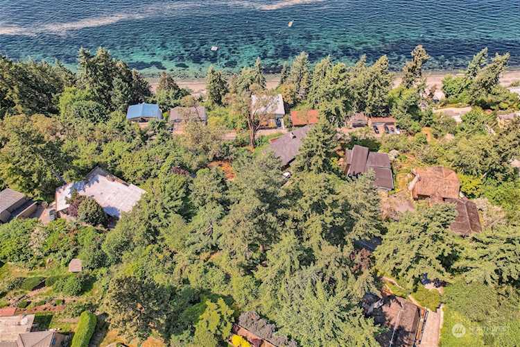 32 Xx SW 166th St Burien, WA 98166