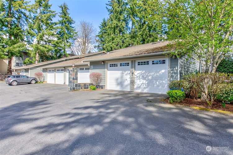15416 NE 15th Place #16 Bellevue, WA 98007