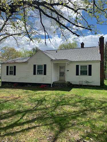317 Vaden Gretna, VA 24557