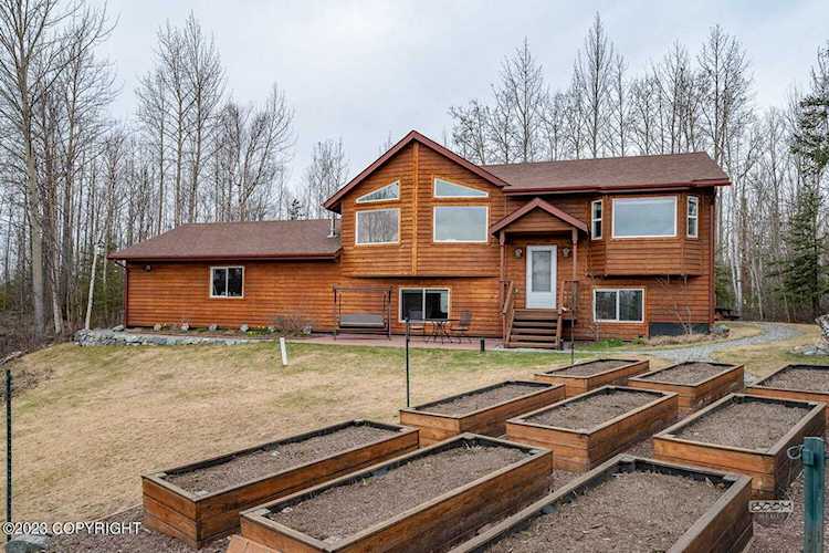 1187 N Vroman Dr Palmer, AK 99645