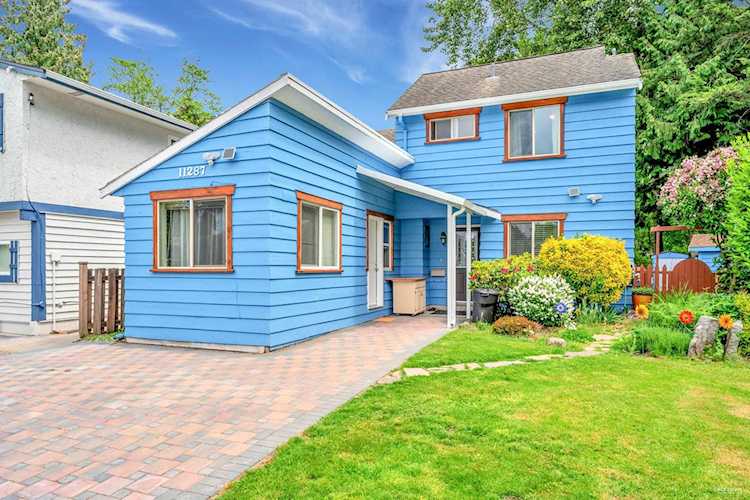 11287 Glenbrook Place Delta, BC V4C 7N5