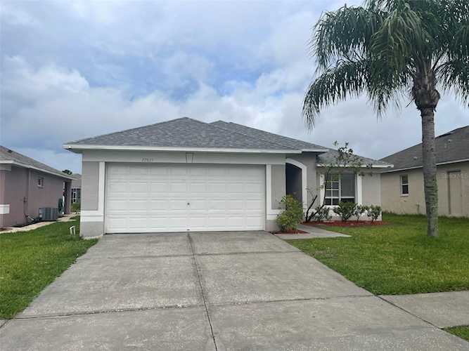 27825 Breakers Dr Wesley Chapel, FL 33544