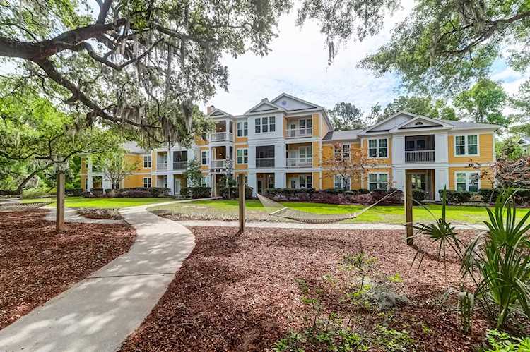 1923 Chatelain Way Mount Pleasant, SC 29464