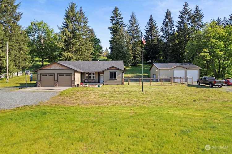 606 288th St E Roy, WA 98580