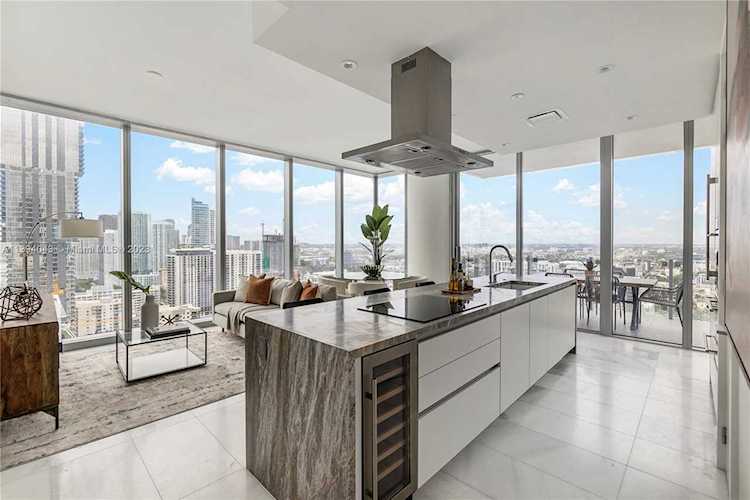 700 NE 26th Ter #3105 Miami, FL 33137