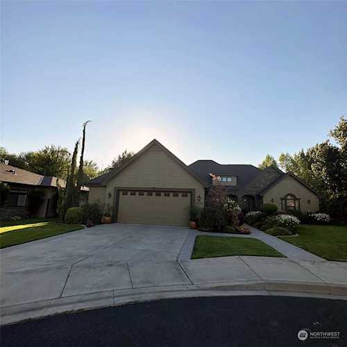 2041 Stillwater Dr Walla Walla, WA 99362