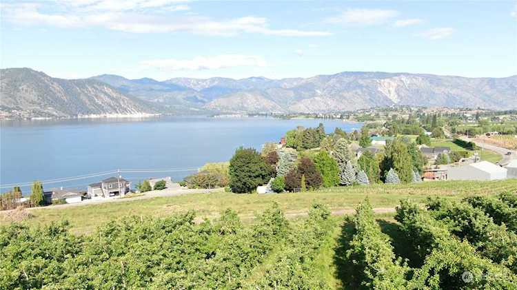 160 Winesap Ave Manson, WA 98831