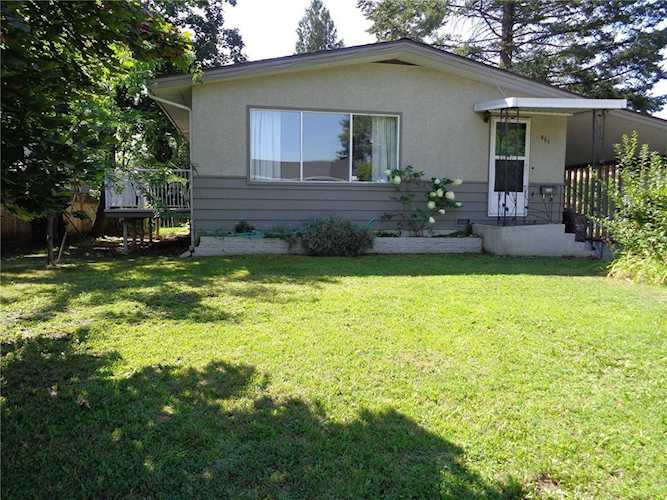 851 Grenfell Avenue Kelowna, BC V1Y5J3