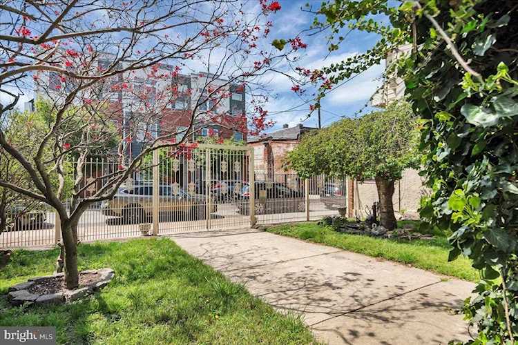 2519 E Monmouth St Philadelphia, PA 19134