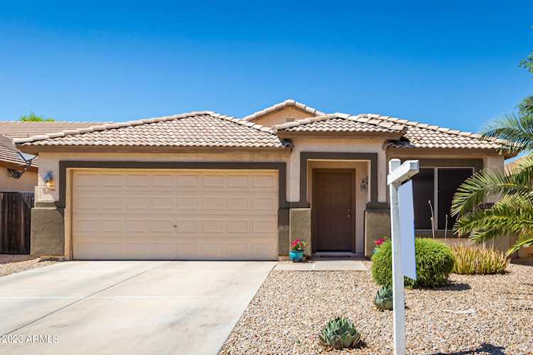 2766 E Silversmith Trail San Tan Valley, AZ 85143