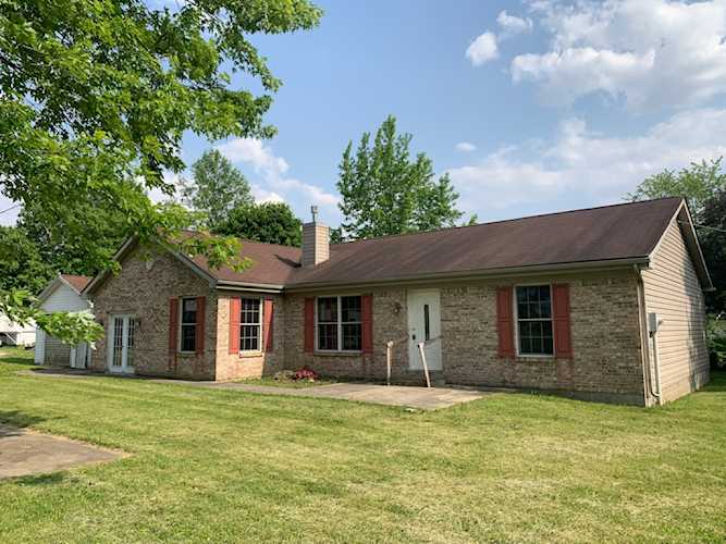 607 Westwood Dr Lynn, IN 47355