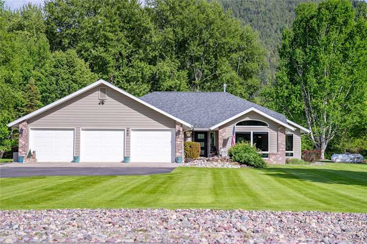 256 Edgewater Dr Libby, MT 59923