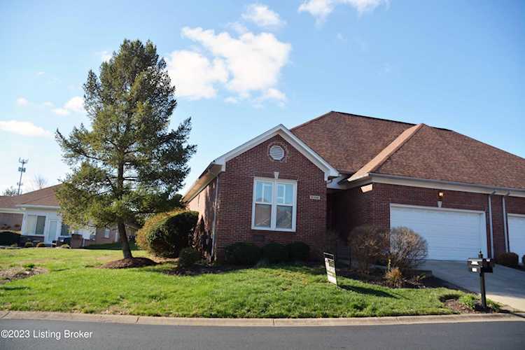 8302 Dravo Cir Louisville, KY 40220 | MLS 1632048 Photo 1