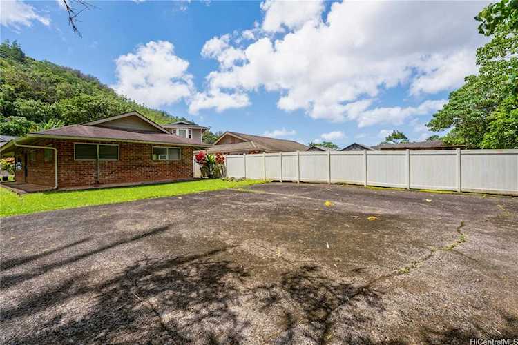 3577 Pinao Street #39 Honolulu, HI 96822