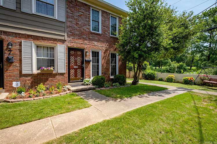 601 Brookside Drive #8 Little Rock, AR 72205