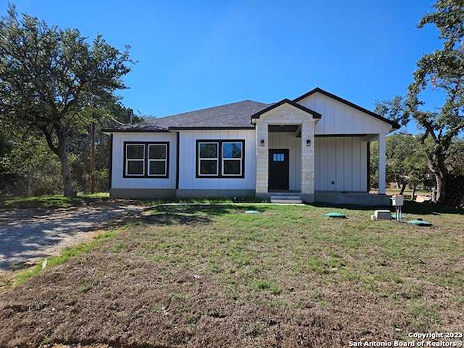 3575 Western Skies Dr Spring Branch, TX 78070
