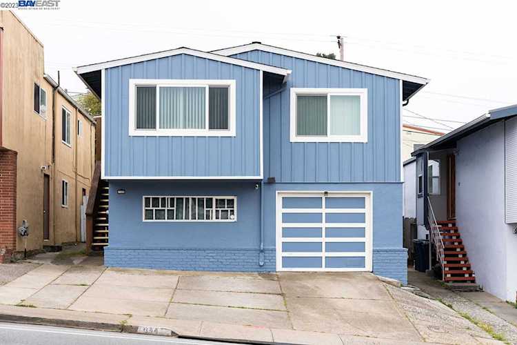 644 Saint Francis Blvd Daly City, CA 94015