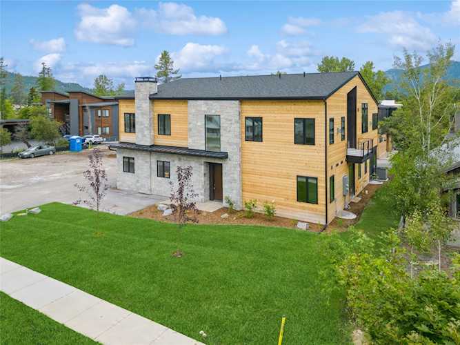 124 W 2nd St Whitefish, MT 59937